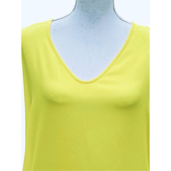 Trina Turk Bright Yellow Cape Poncho Dress L V-Neck Batwing Sleeve Recycled Poly - Picture 2 of 5